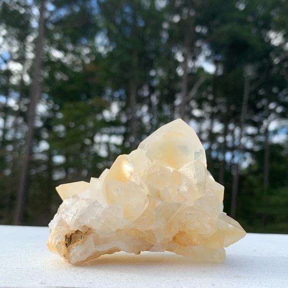 SOLD🔴🔴🔴Optical Yellow Spar terminated Formation - Picture 2 of 8